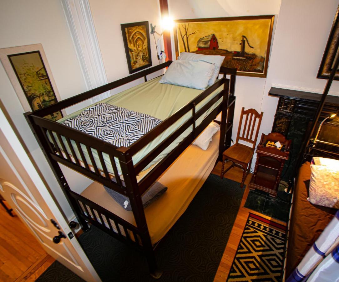 Pring Guesthouse Хамилтън Екстериор снимка