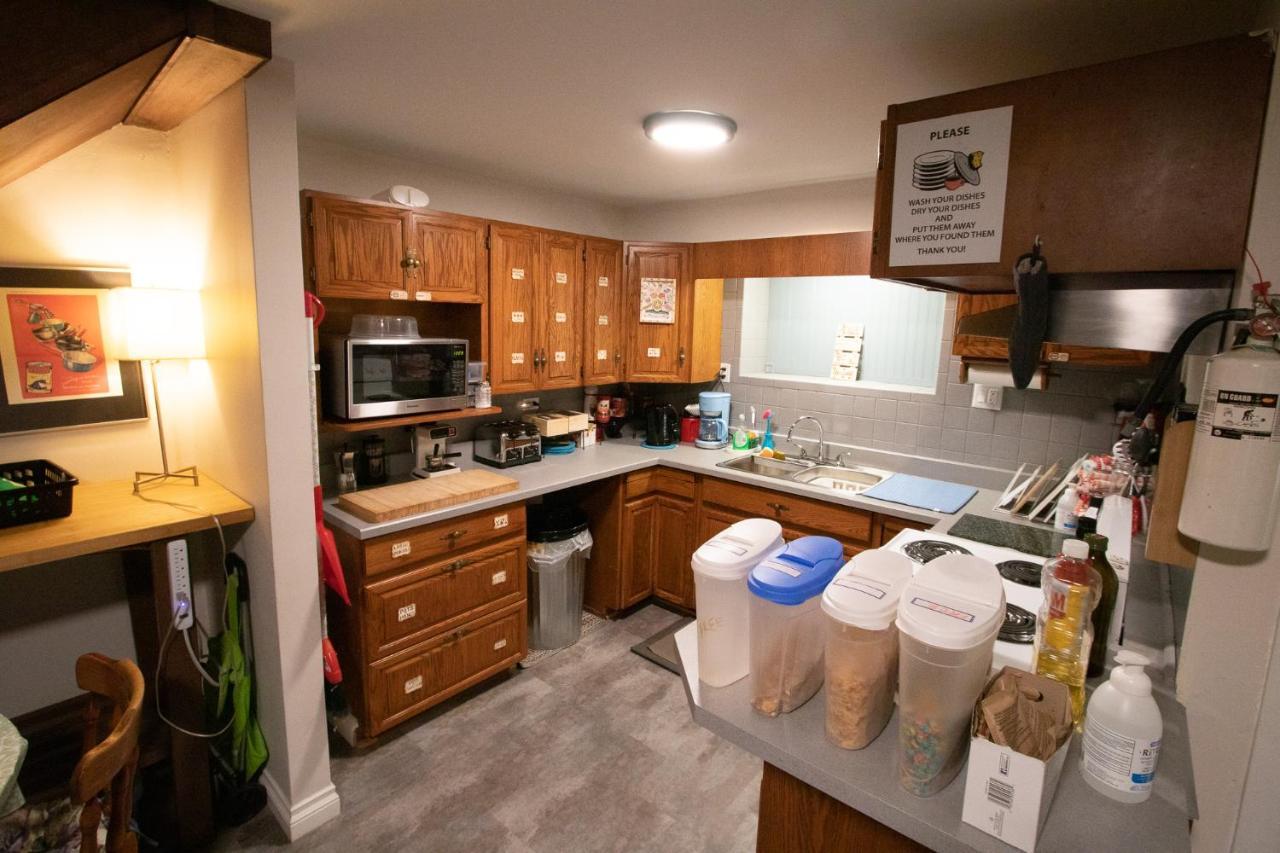 Pring Guesthouse Хамилтън Екстериор снимка