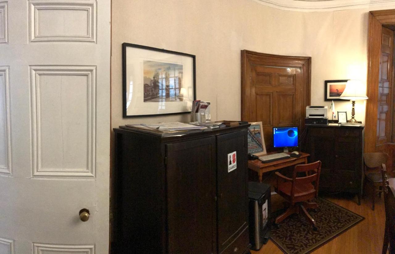 Pring Guesthouse Хамилтън Екстериор снимка